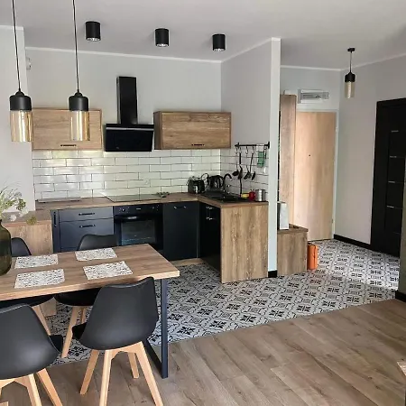 Tomek Apartment *
